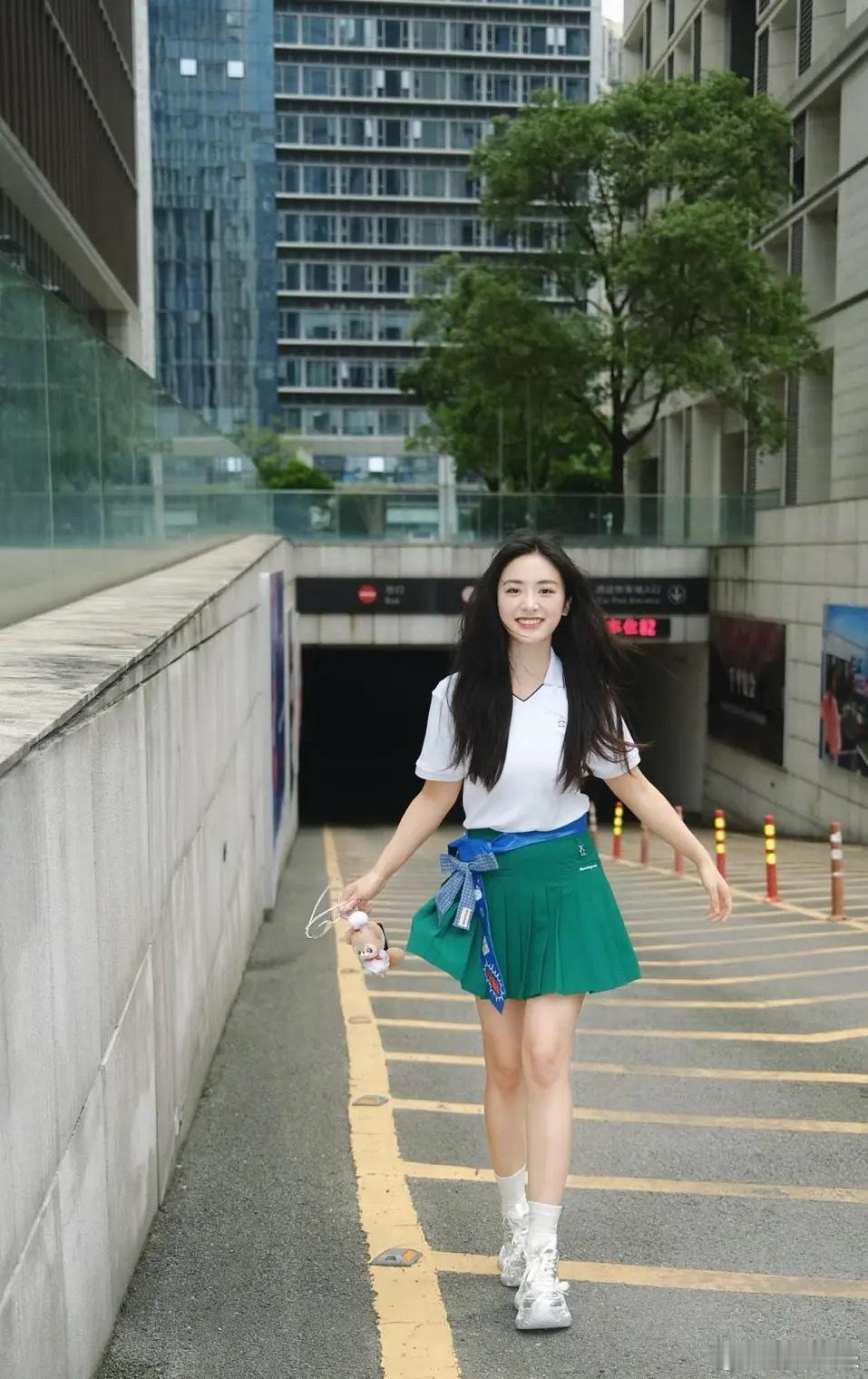 月月什么时候能有驾照哈哈哈 