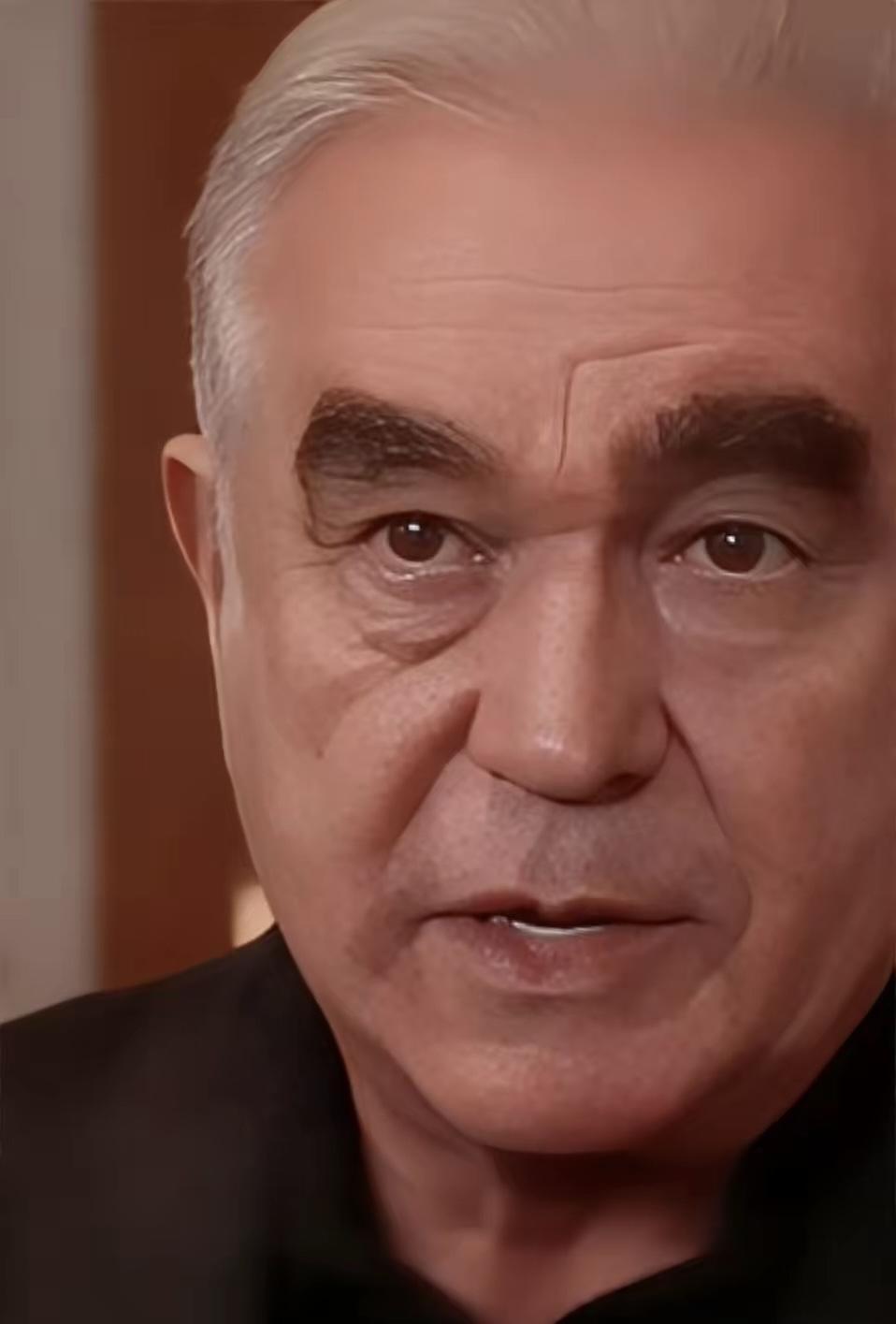 稀土的重要性来啦！
美国前国务卿刚刚说了件事。
他说稀土竞争挺重要，但不是全部。