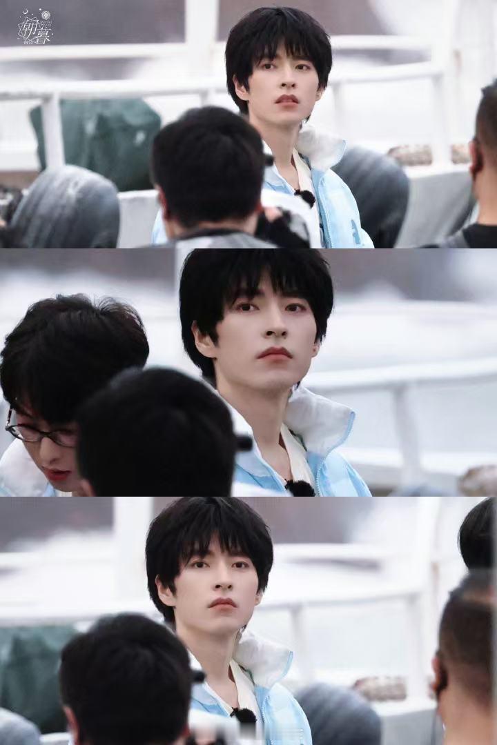 小小的文韬大大的掩体  名侦探学院红房子的秘密   名侦探学院  你看文韬，开局