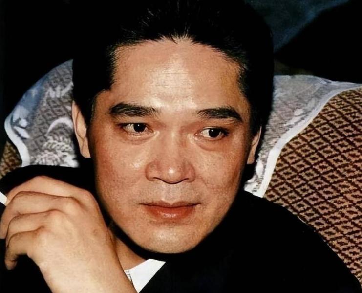 69岁半身不遂，瘫痪 4 年全靠 37 岁未婚女儿辞职端屎端尿，谁能想到，这连站
