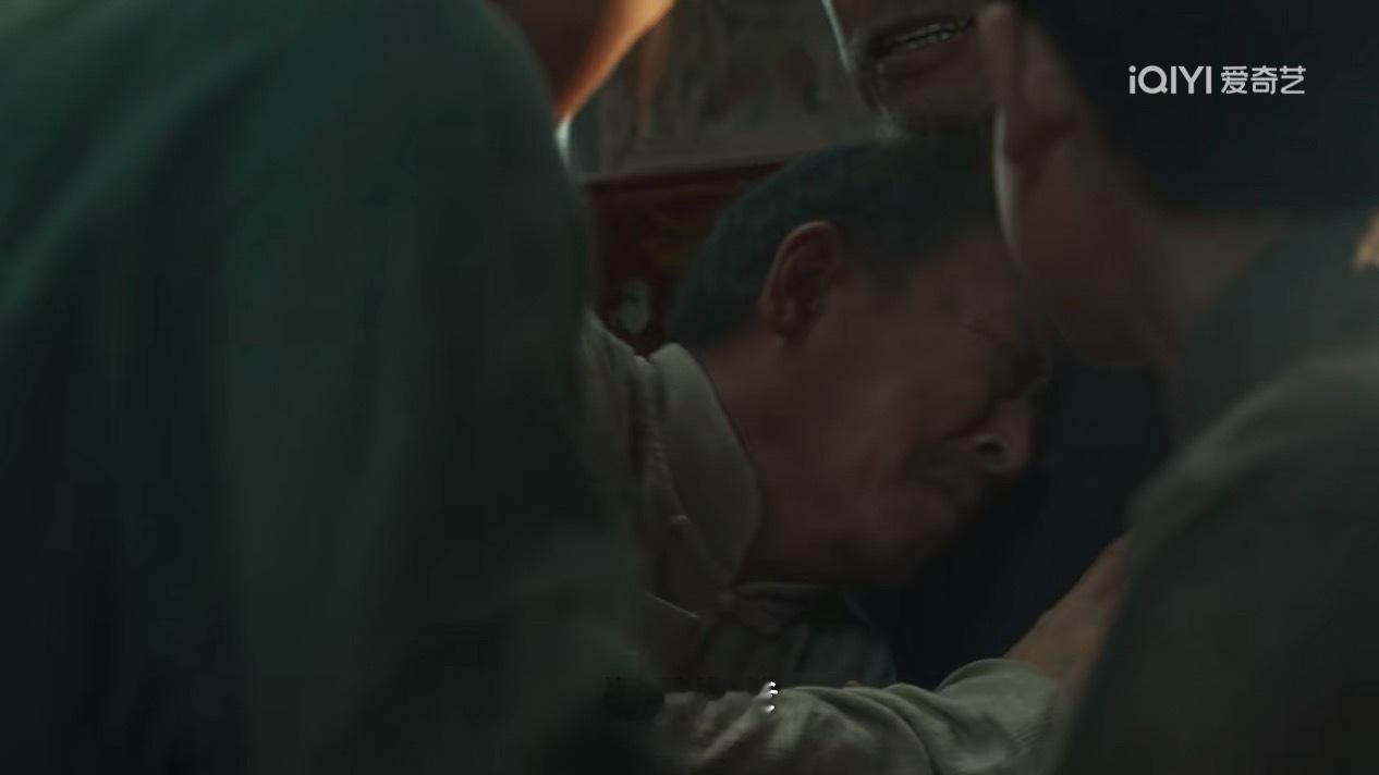 时不时觉得编剧们有一种“爹本位”关怀，让他们在各种剧、各种角色、各种人设里演绎“