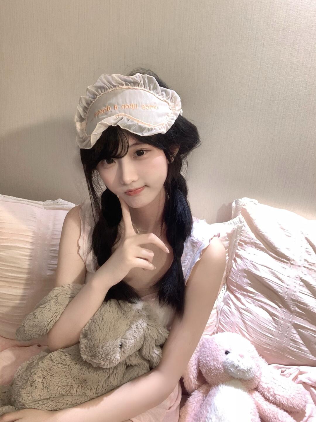 (｡ ́︿ ̀｡)