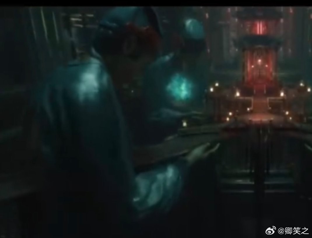 白日提灯思五感 贺思慕的日常如同一首细腻的诗，晨光中品味茶香，午后的微风轻拂发梢