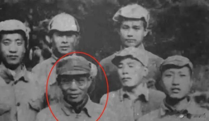 [微风]1946年6月，胡宗南意外捕获了一位重要人物，那就是在解放军中被俘的最高