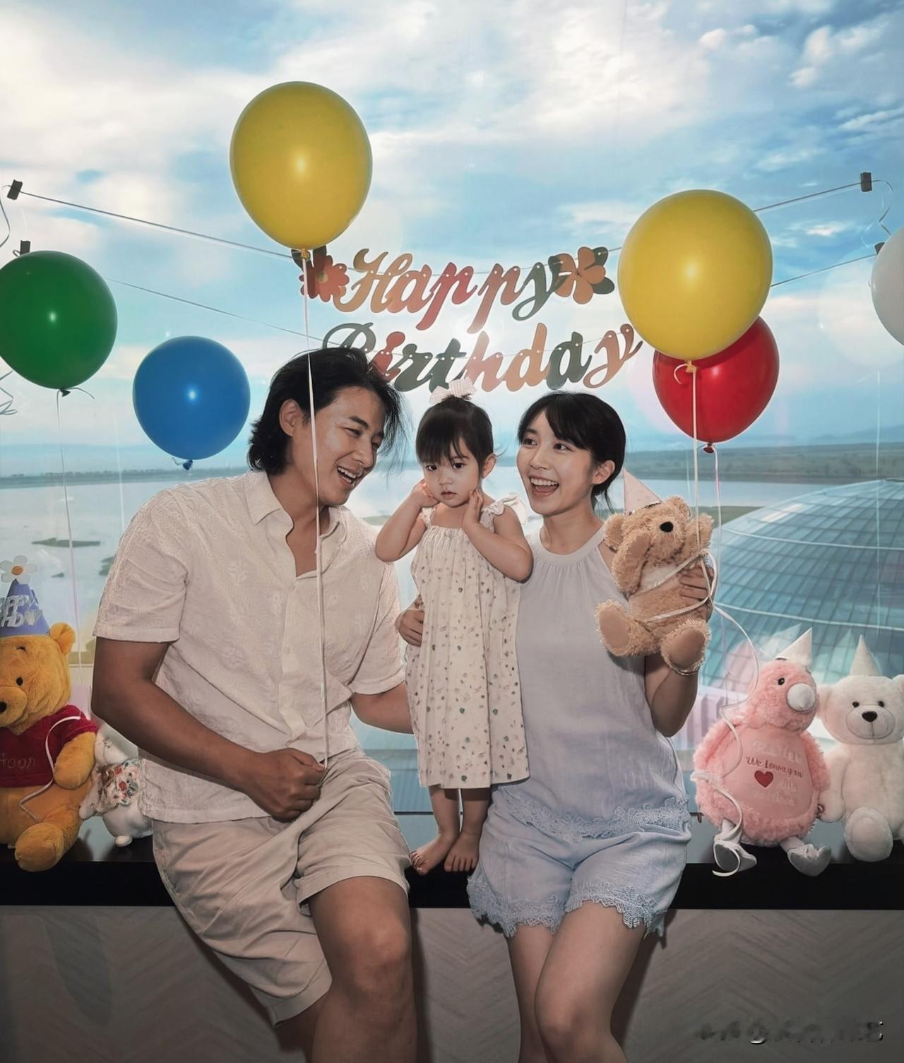 17日，李智勋的妻子三浦绫乃在Instagram上传了多照片，并配文“祝我们的如