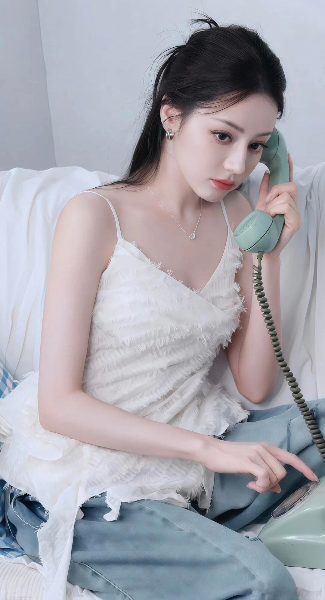 女娲毕设级美貌✨ 热巴高清壁纸合集设成锁屏每打开一次就心动一次❤️迪丽热巴｜壁纸