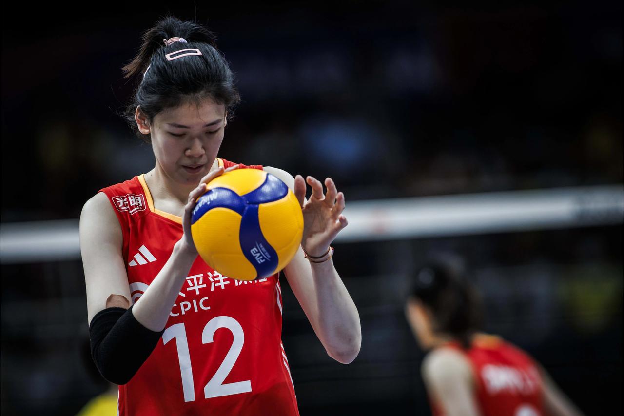 #2024世界女排联赛# 李盈莹最高分，王媛媛拦网一人顶美国一个队，中国3-1美