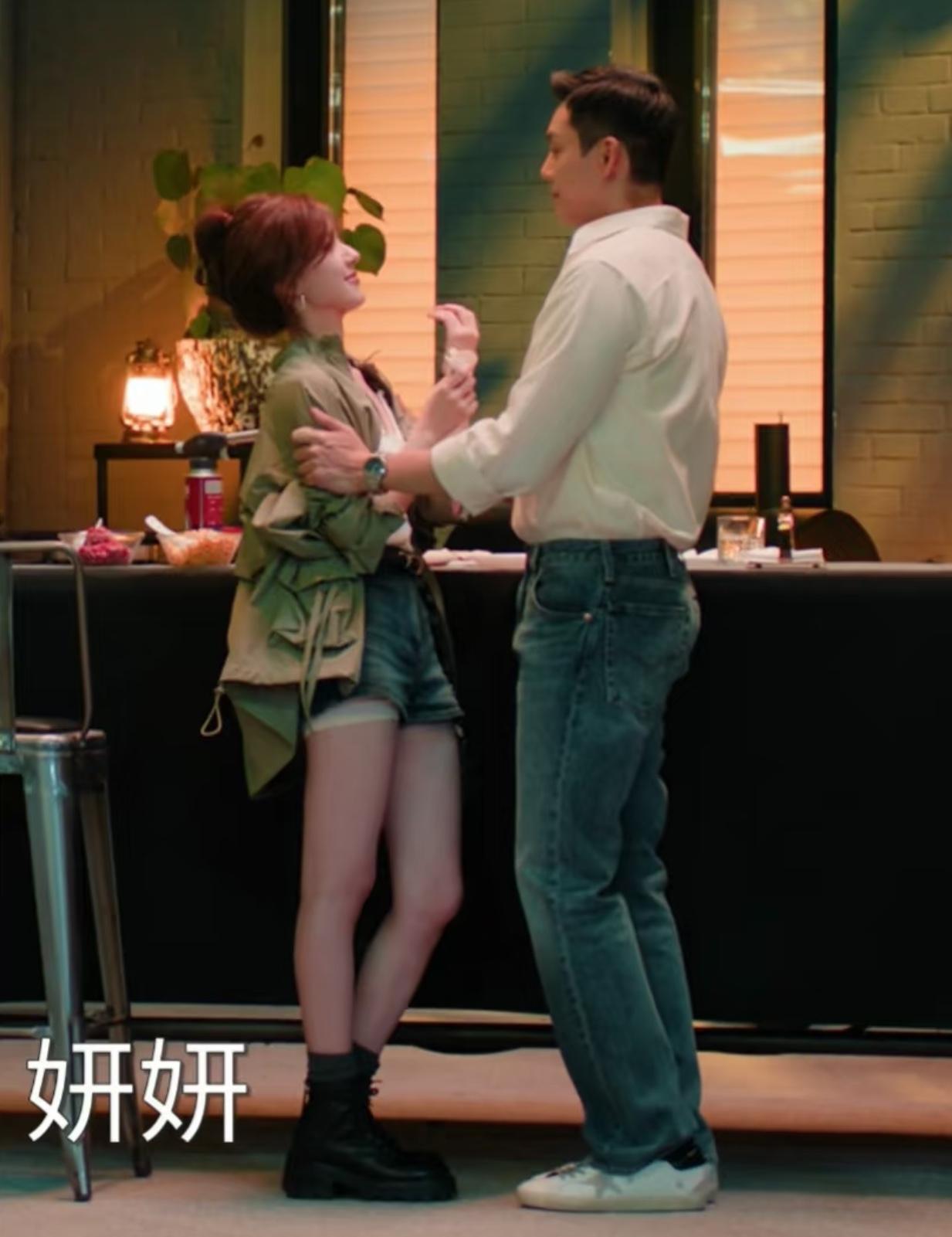 行了都散了吧，
已打听清楚一颗雀跃的心也死透了，
赵露丝拍这部剧是161的身高体