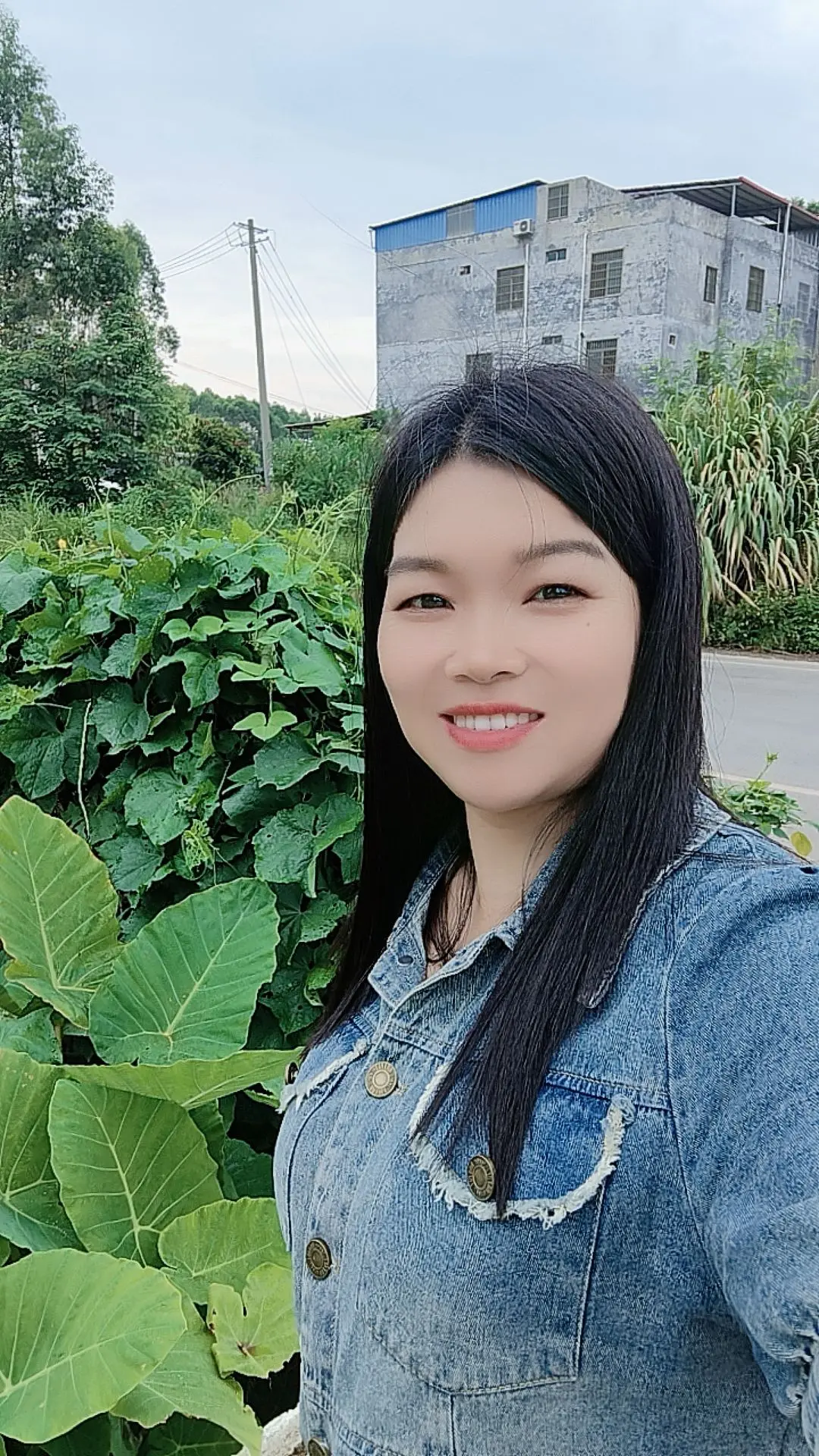 爱傻笑的傻丫头，广西表妹