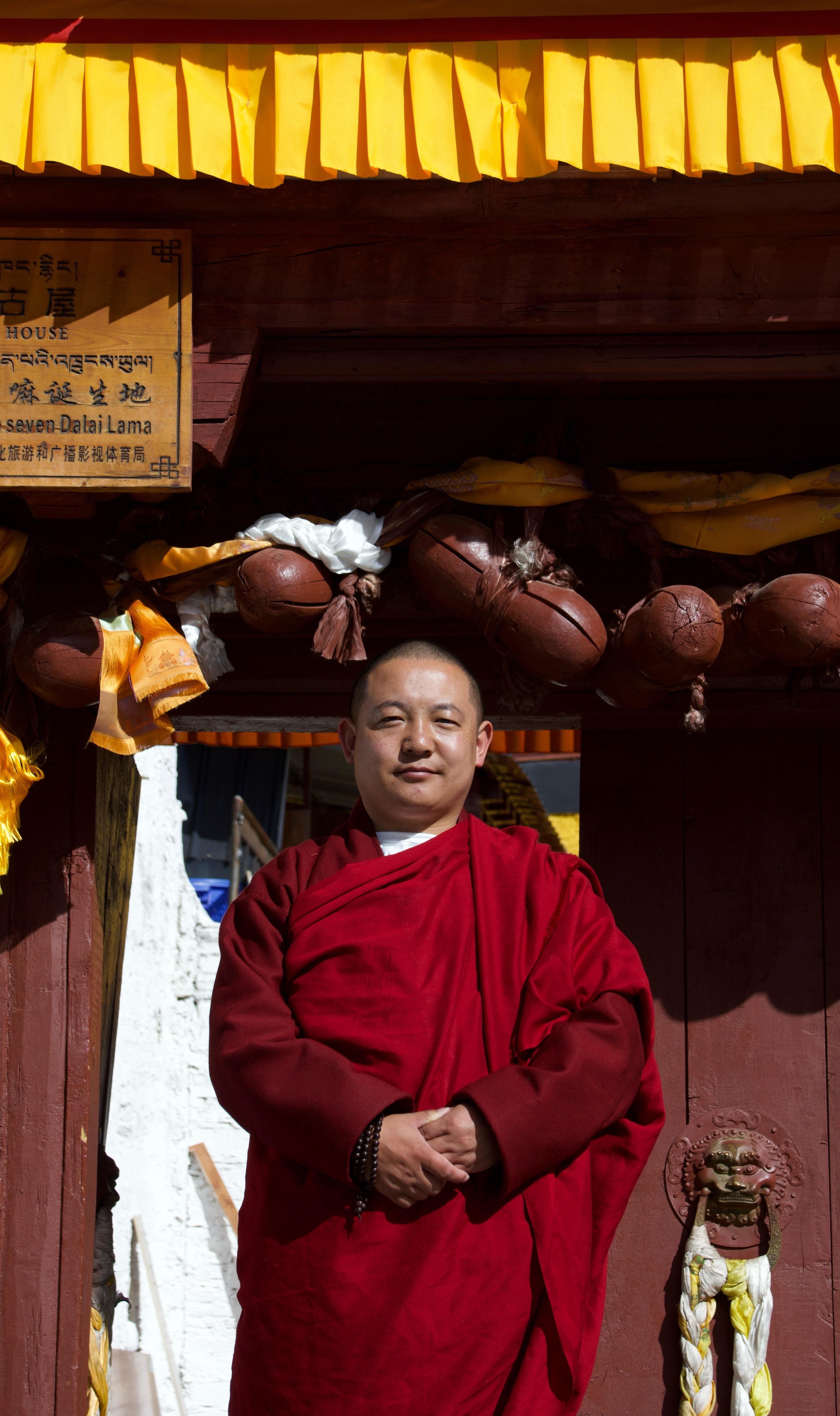 想要长寿，就一定要学会随性、随缘、随喜，因为在生命的旅途上，只有顺其自然，才是一