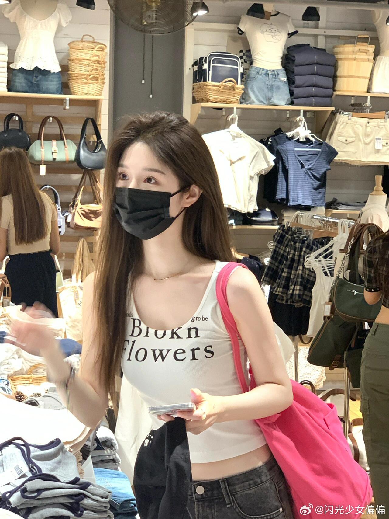 忘记你太难了可每次想起你我都哭到窒息 