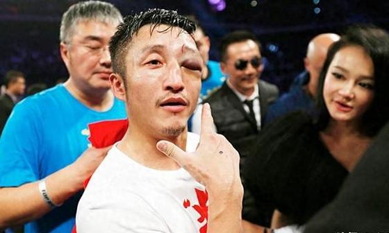 邹市明这样的好男人上哪找，老婆给亏了两个亿，还觉得愧对她。

两人去赛里木湖的旅