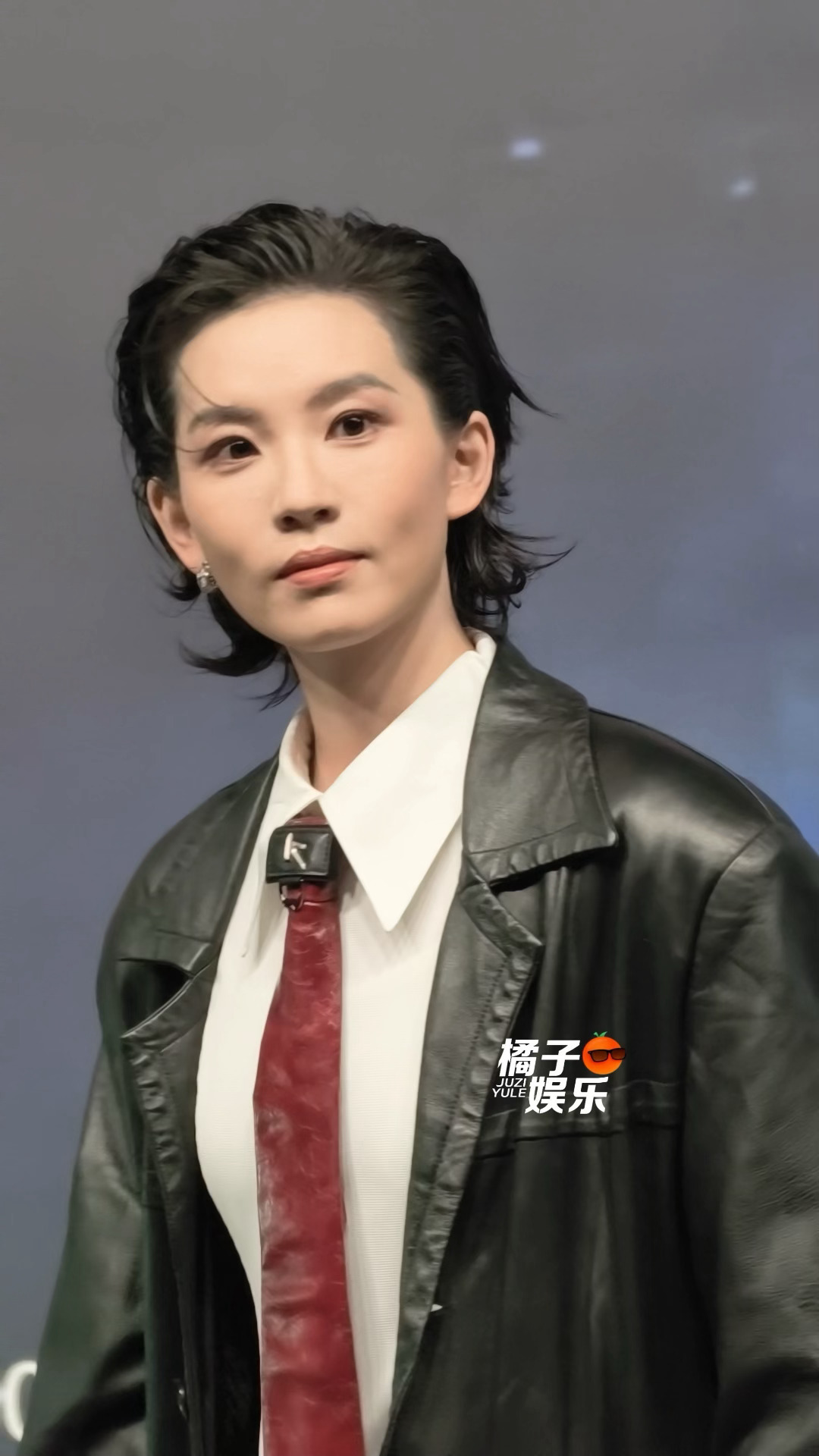 传下去：叫陆柯燃就会得到她帅帅的挥手叫陆柯燃得到帅帅的挥手