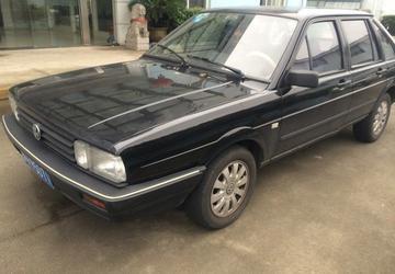 1983年，中国第一次引进桑塔纳汽车，原本定价为8万，但中方代表认为16万更合适