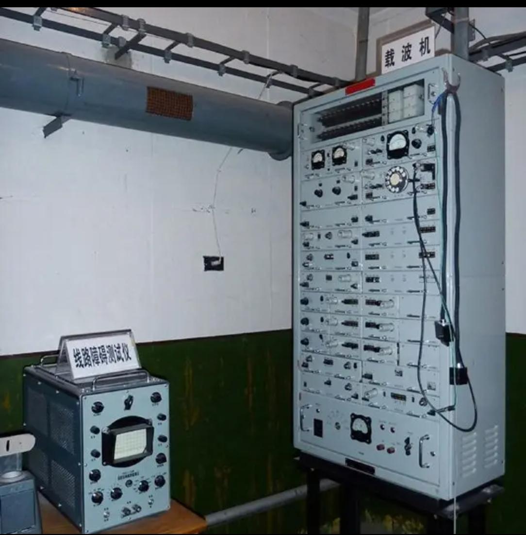 今天上午和几个战友聊起通信载波原理

载波原理是通信领域的核心基础，简单来说，就