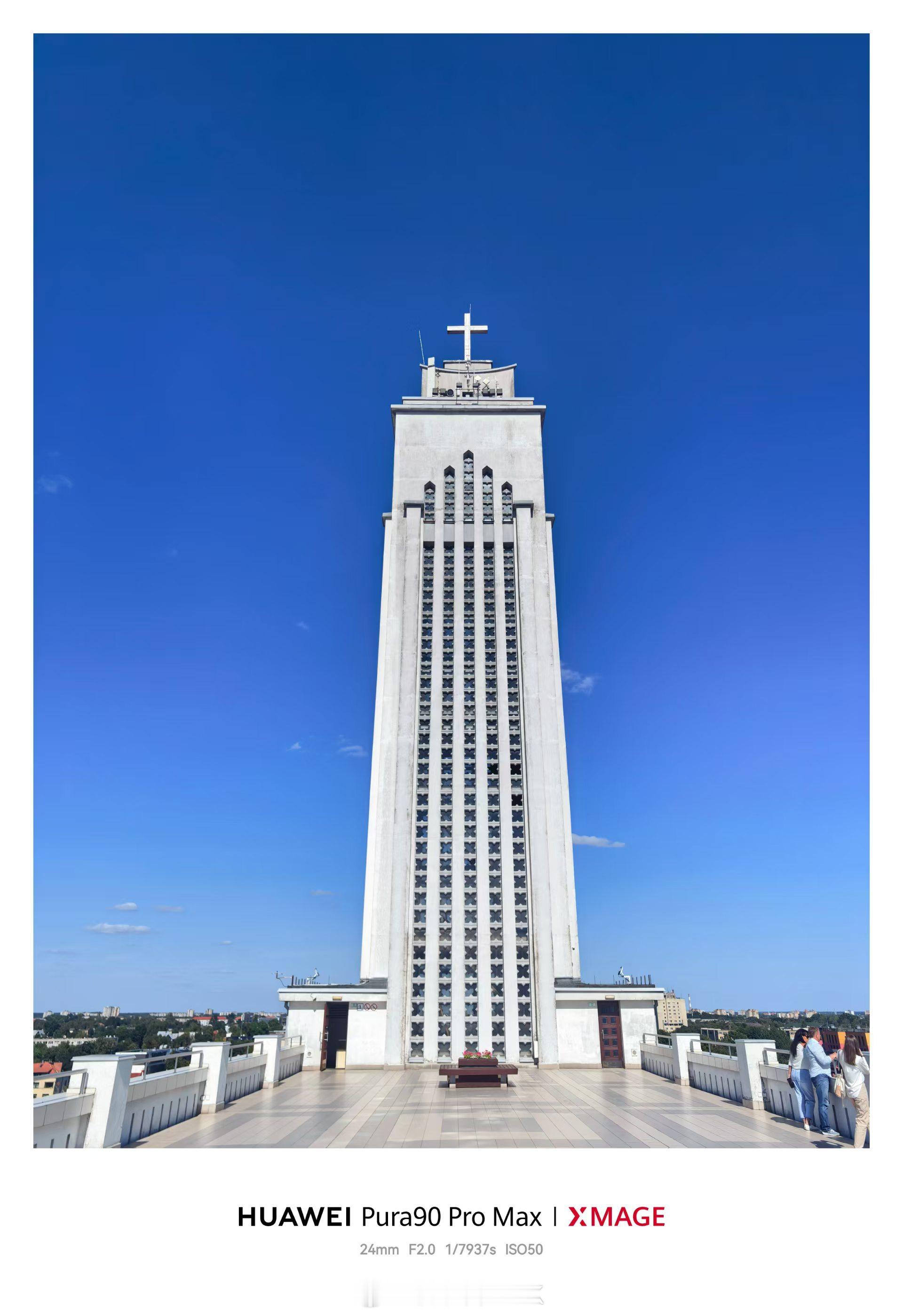 🇱🇹 立陶宛 我去过的第114个国家把仰望U7停在基督复活教堂脚下，再开到第