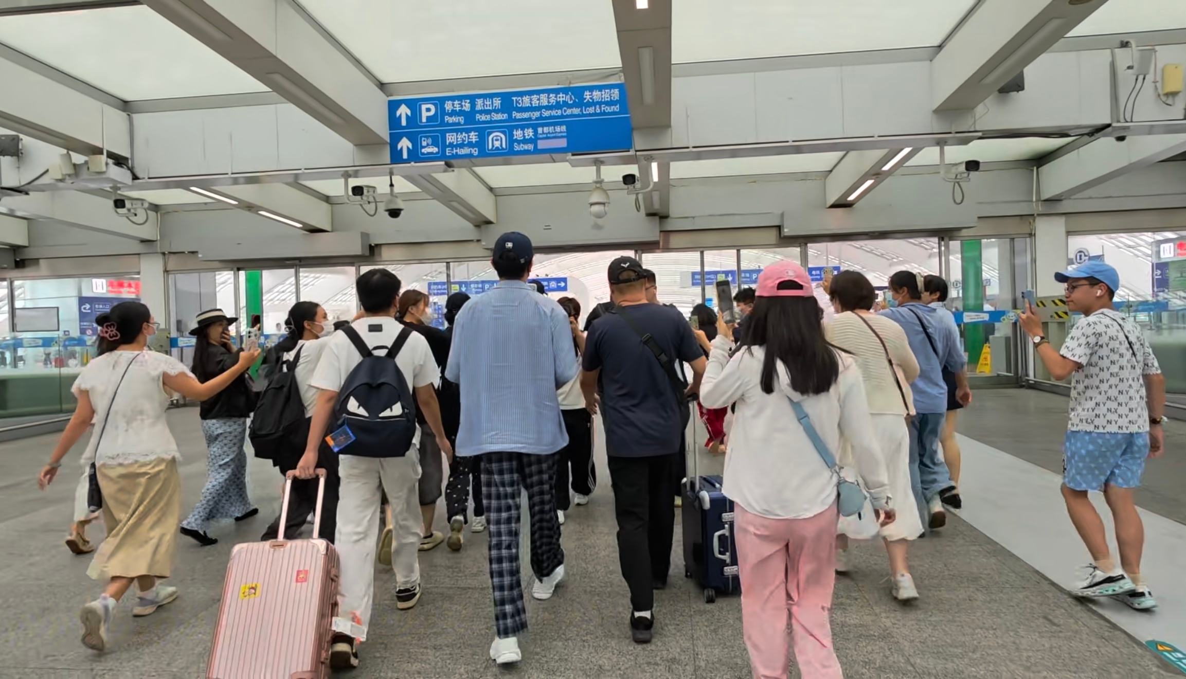 杨旭文 是光看背影也能一眼认出的程度