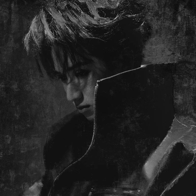 严浩翔 🎵 全新单曲「Someone to Love」发布，封面造型来自 Ri