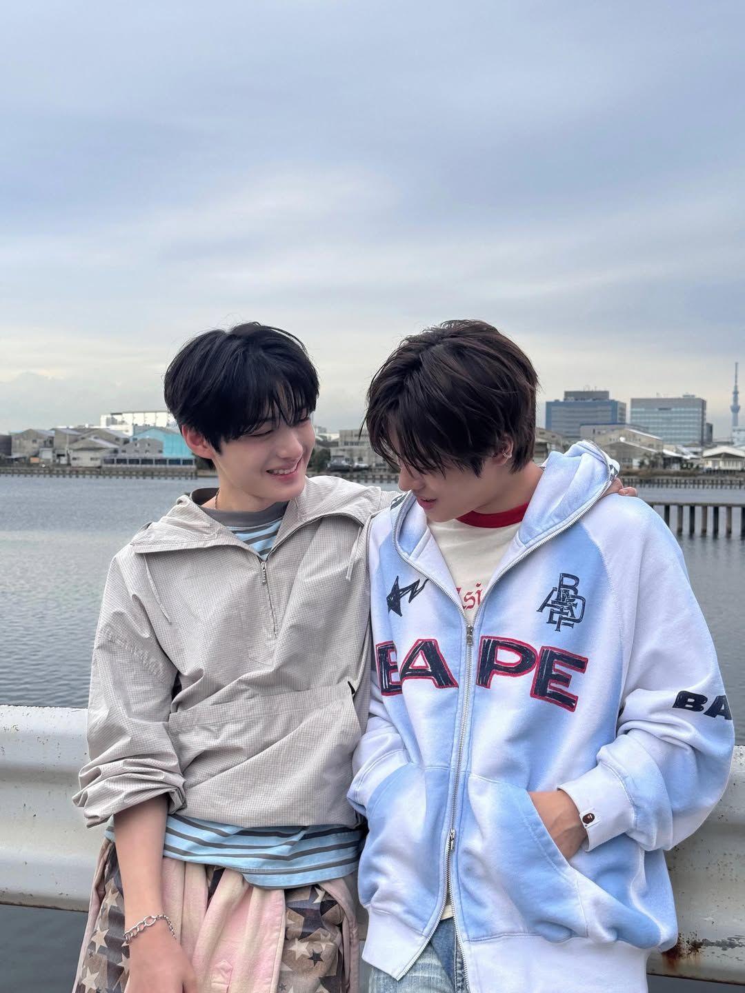 Leo（ins）with maknaeee 🐶 Leo（X）今天也辛苦了🍃 