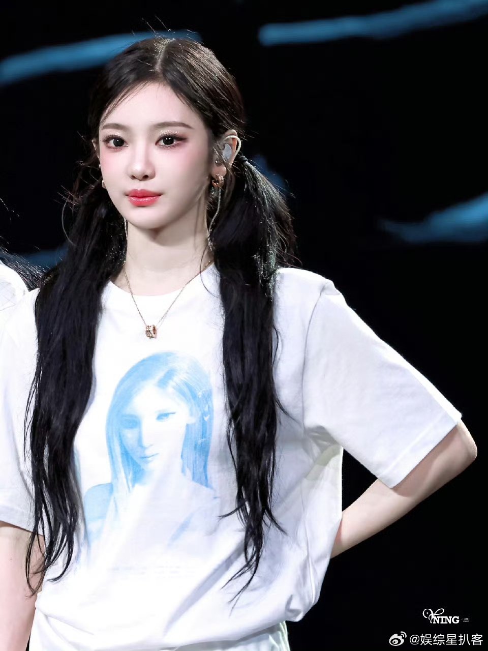 宁艺卓 帮我买下SM 签售名场面来了！粉丝互动随口一问，宁宁直接淡定喊话，又可爱