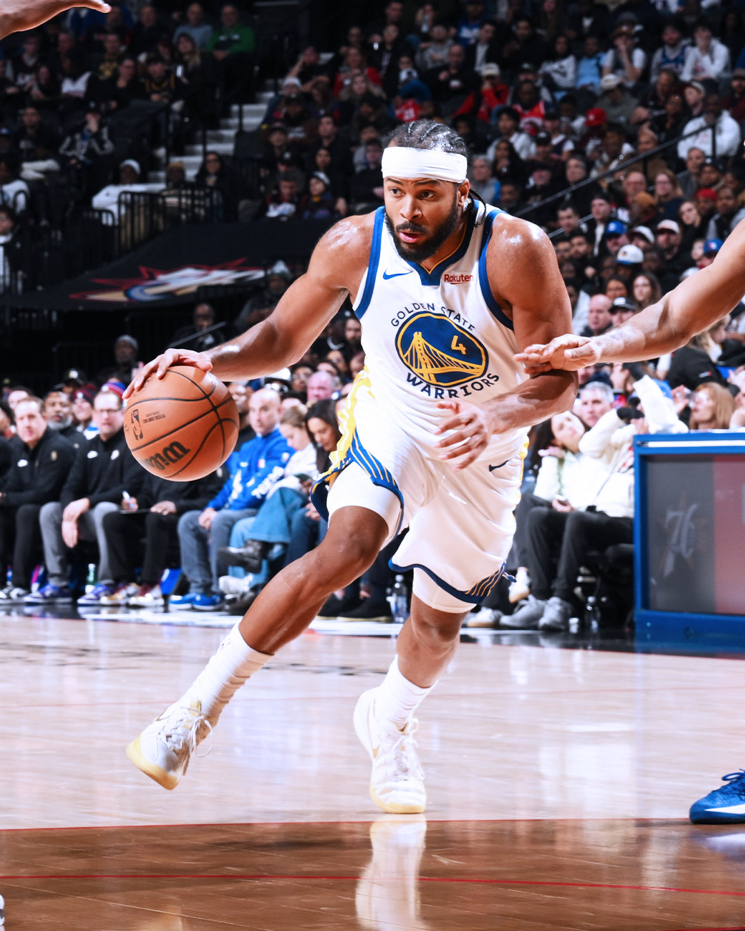 穆迪14分，2篮板，2助攻，1抢断。勇士vs76人