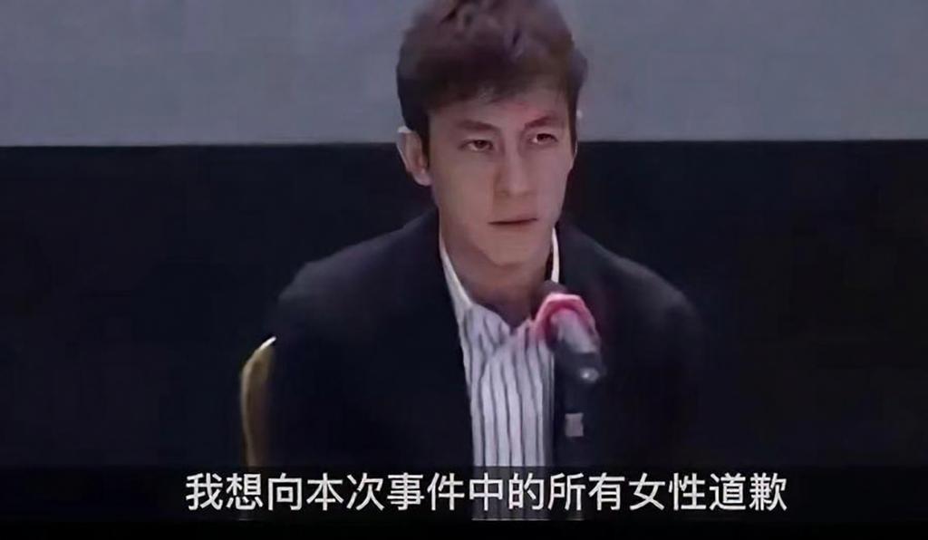 2009年，外国记者问陈冠希：“你当初为什么要拍摄这些照片？”实际上，他已经停止