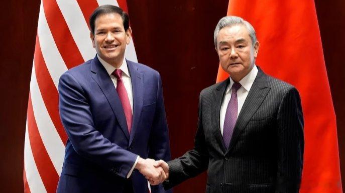 凤凰新闻【王毅与鲁比奥在慕尼黑会晤，时长约1小时】这是继去年7月之后两人再次面对