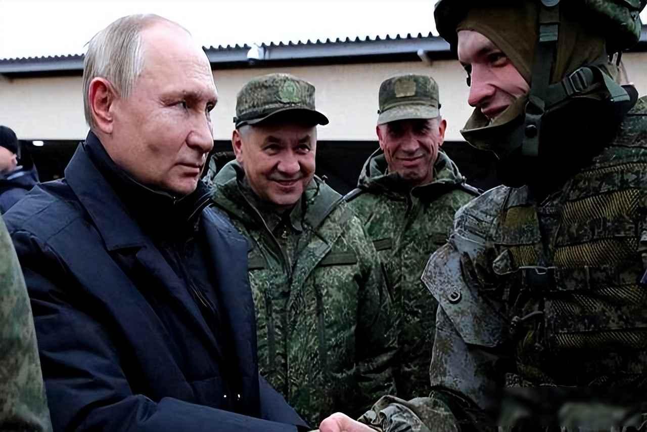 别尔哥罗德天天挨炸，顿巴斯只剩五千平方公里，俄军用人命填战线

别尔哥罗德不在前