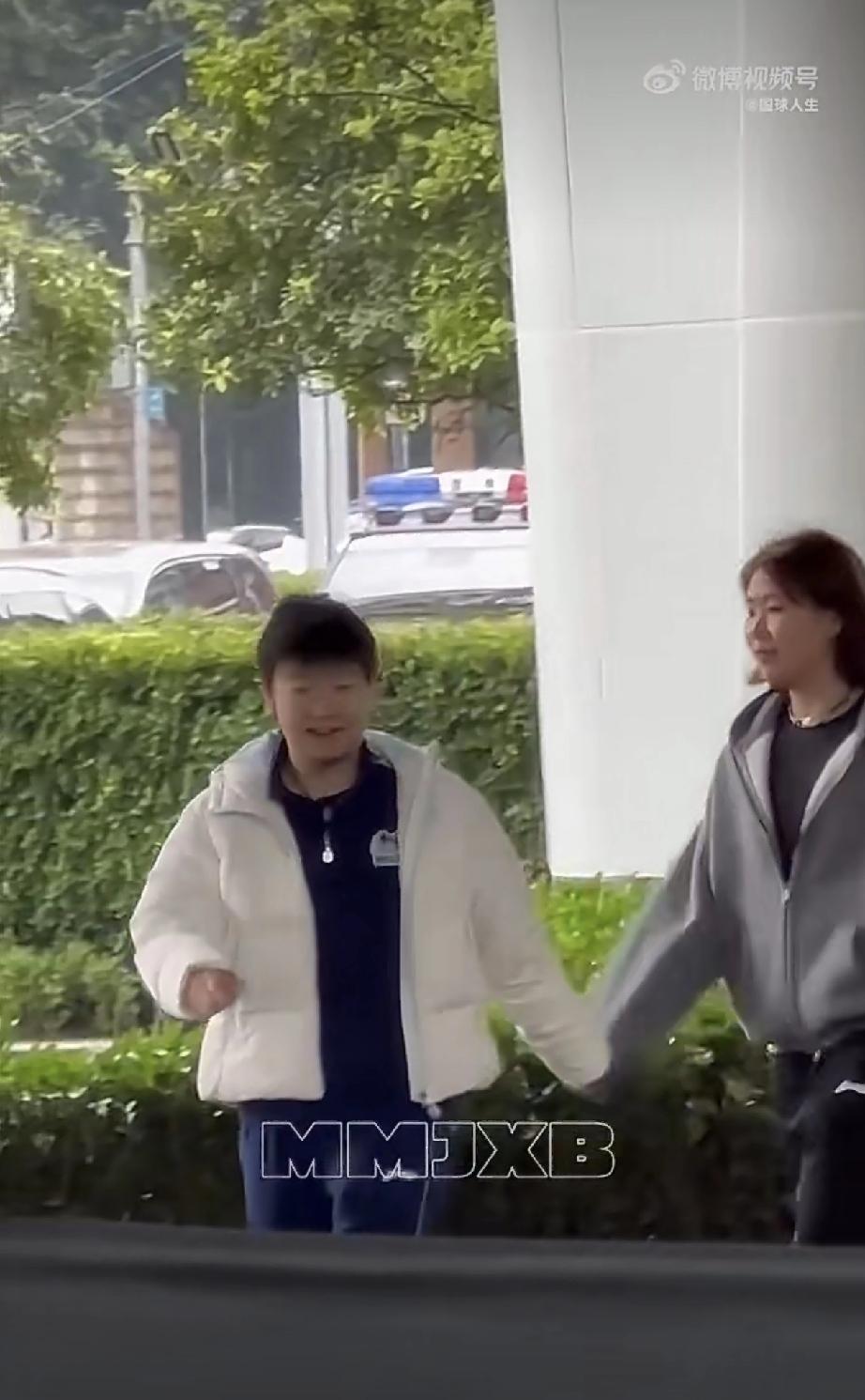 国乒选手奔赴成都封闭集训！
刚刚结束2026WTT重庆冠军赛的比赛，国乒选手们就