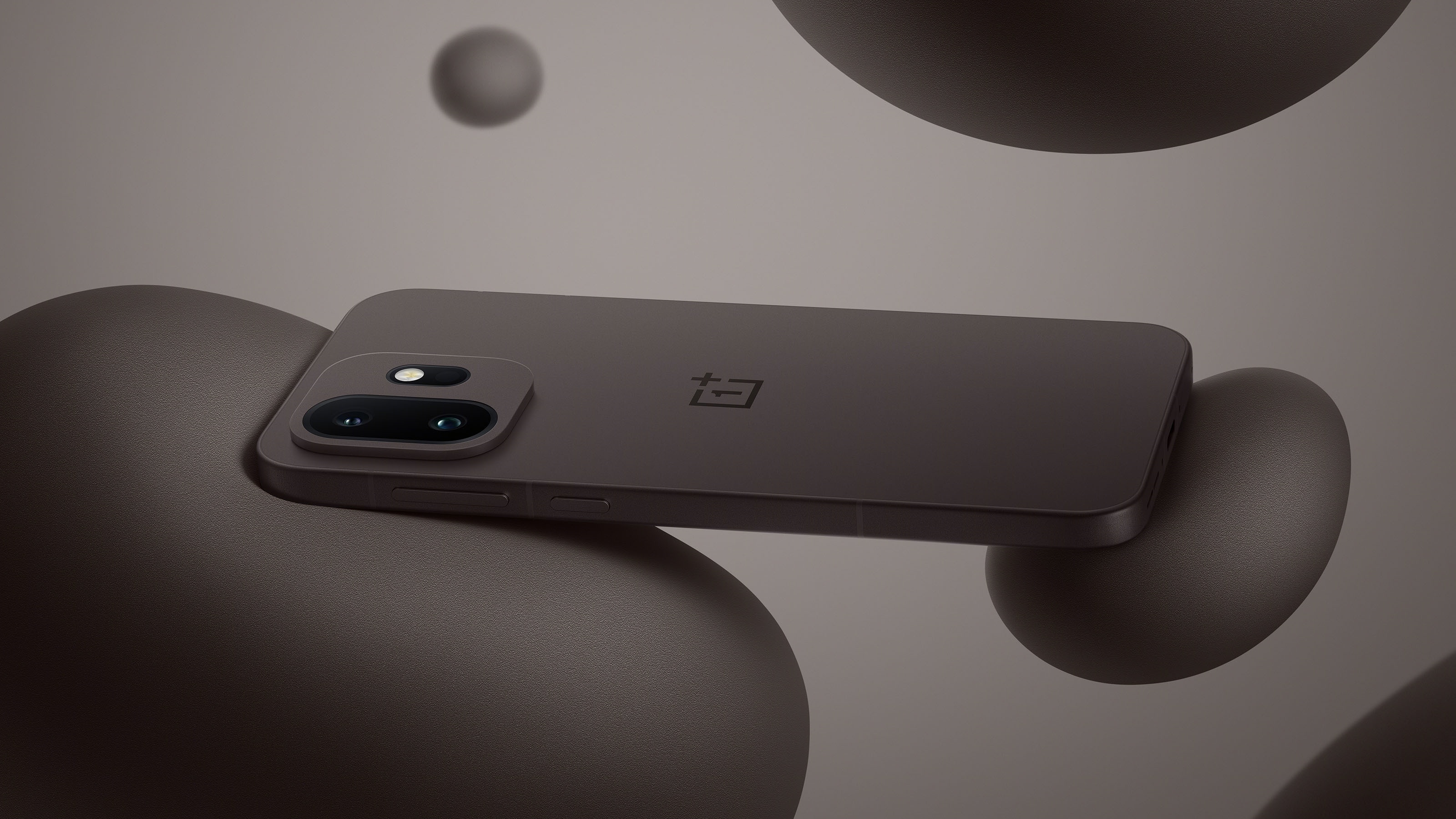 一加15T 首次采用全新 Free Design 设计语言，以“自在”为关键词，