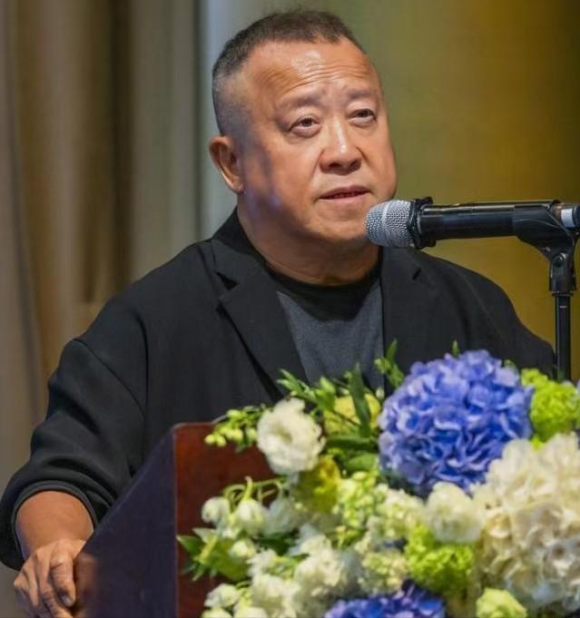 施南生追思会有一个细节：曾志伟说了一句话，全场点头。

“很多人提起施南生，但从