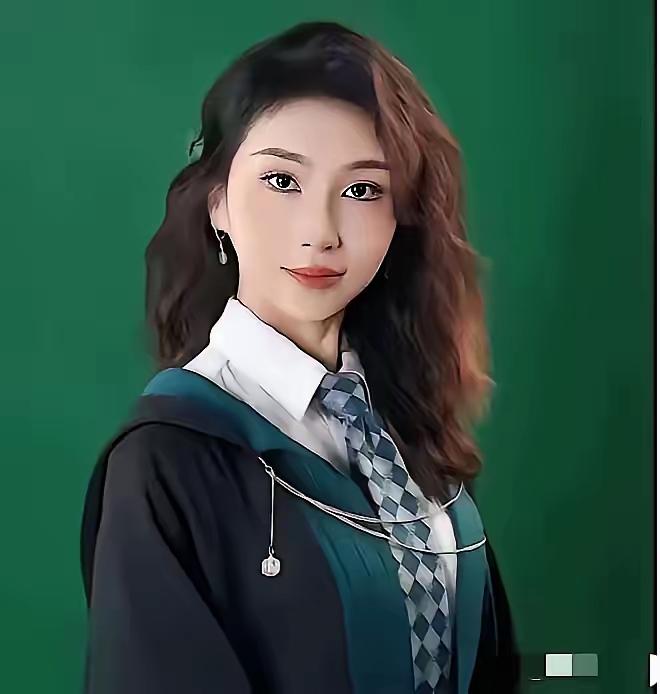 裴轶事件再次证明第一学历的重要性
   北理工裴轶老师的履历引发热议，也给大众上