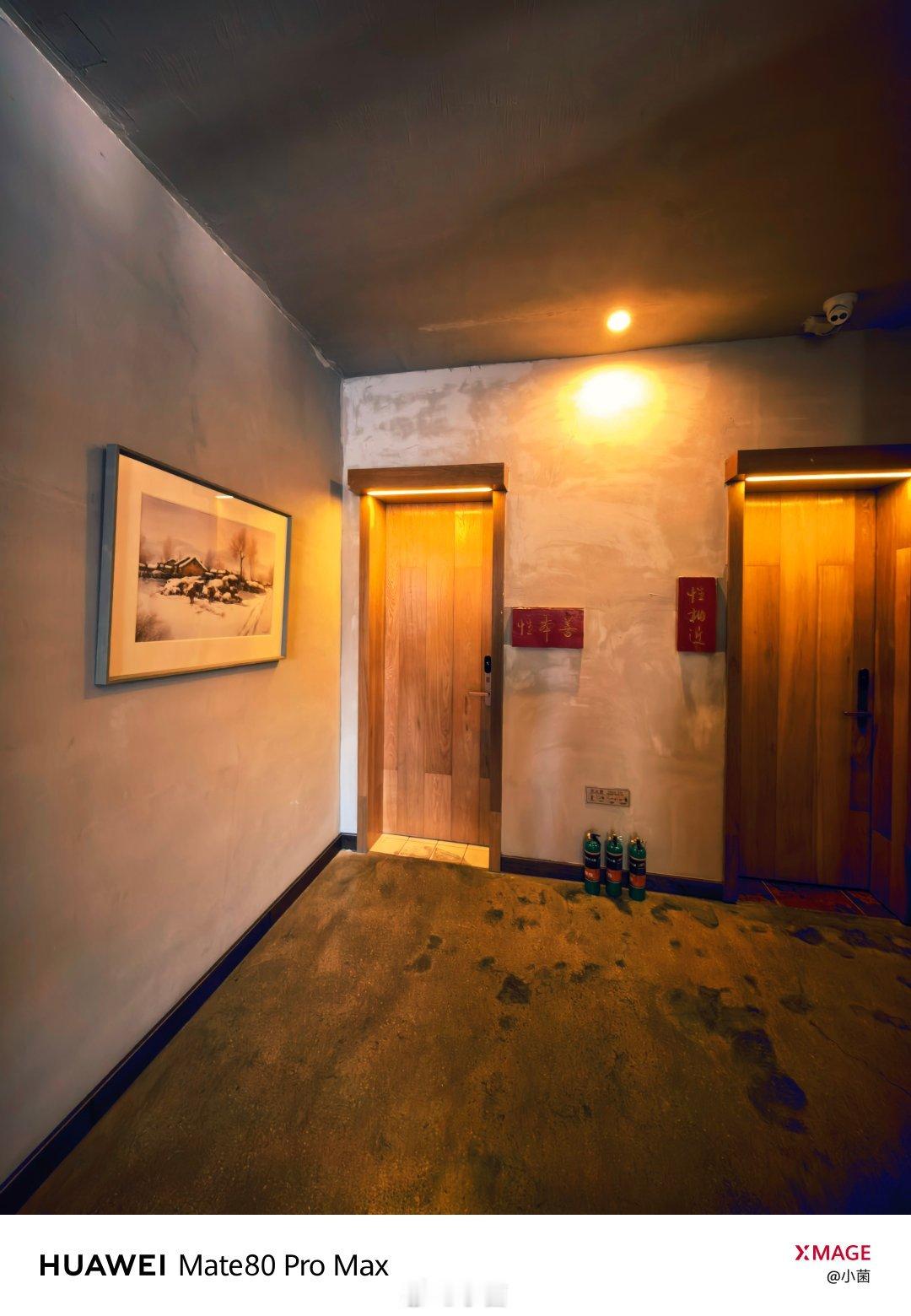 万千气象看龙江 都说亚布力的魂在雪道，我偏觉得在民宿的炕头上。火墙烧得脊背发烫，