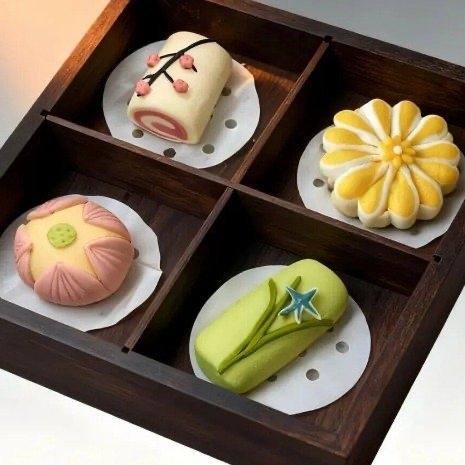 武汉大学生研发的“四时芳谱”养生馒头，凭4个样品就卖出3万元高价。它最厉害的不是