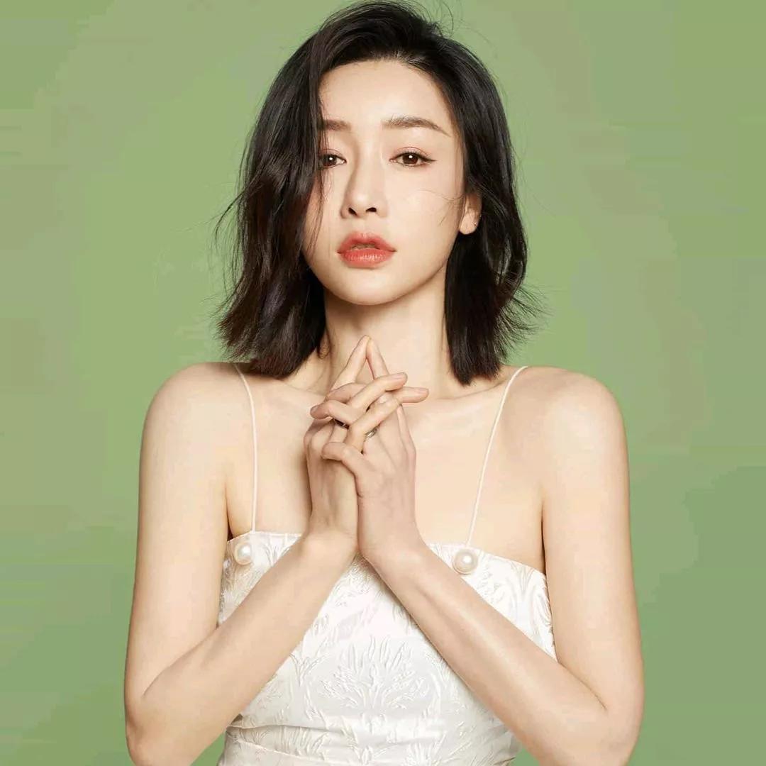 清新脱俗，气质高雅，美丽动人温婉大方的美女 温婉气质女生 温婉高级 温婉出众 落