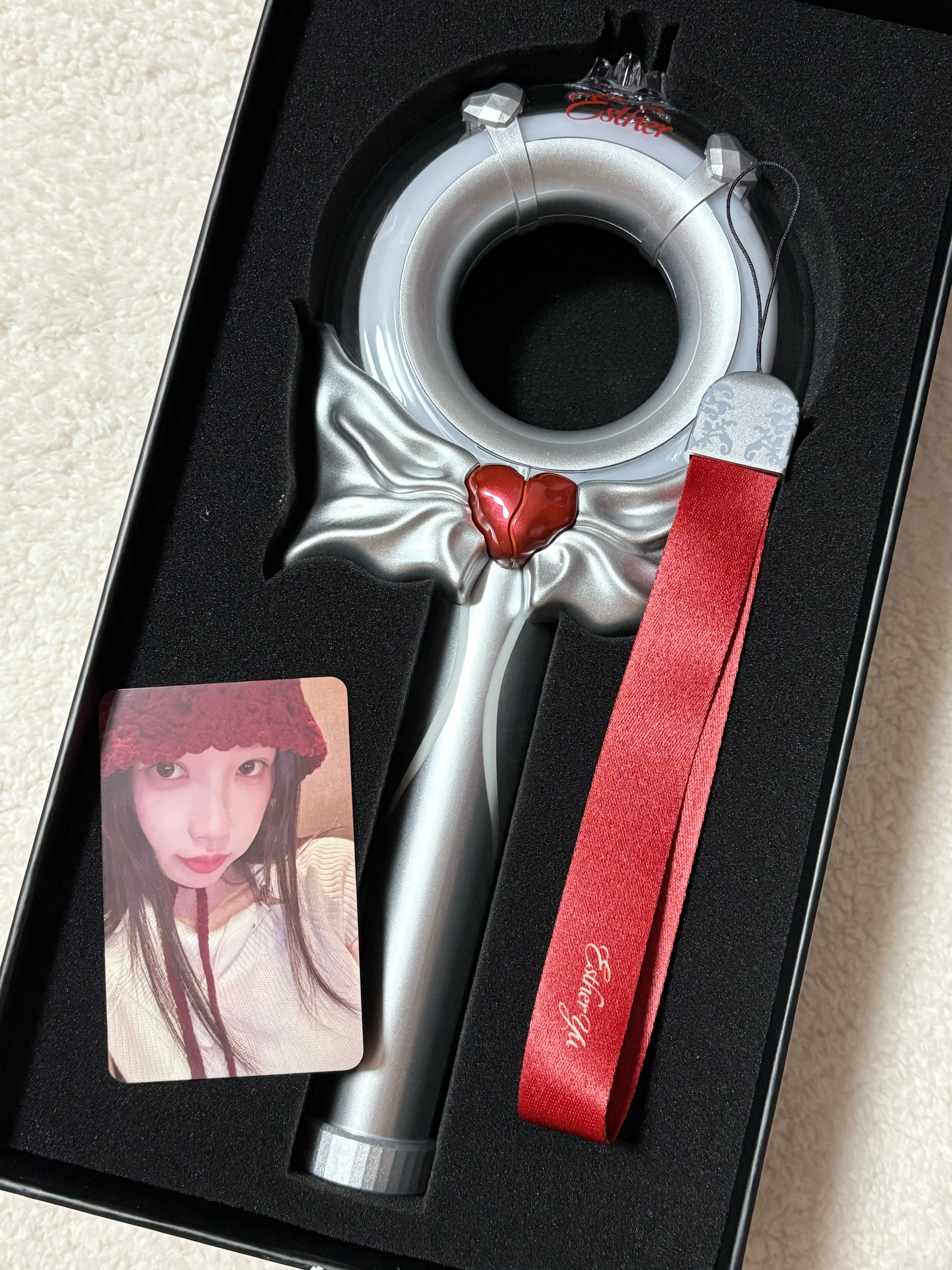 虞书欣应援棒这个美。。。。 