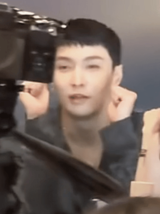 莲咪 ​​​
