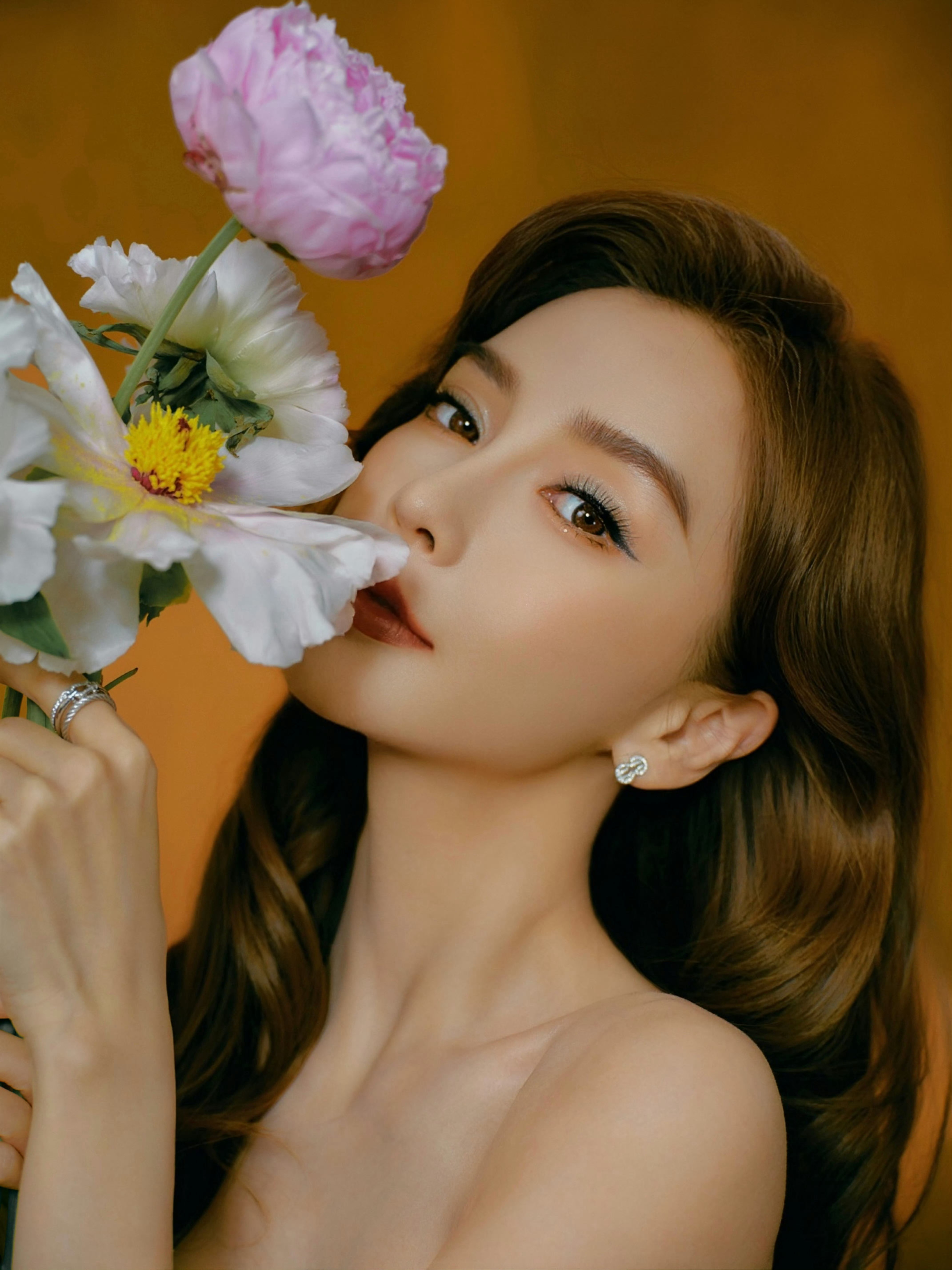 Angelababy in 𝑹𝒂𝒉𝒖𝒍 𝑴𝒊𝒔𝒉𝒓𝒂三式品