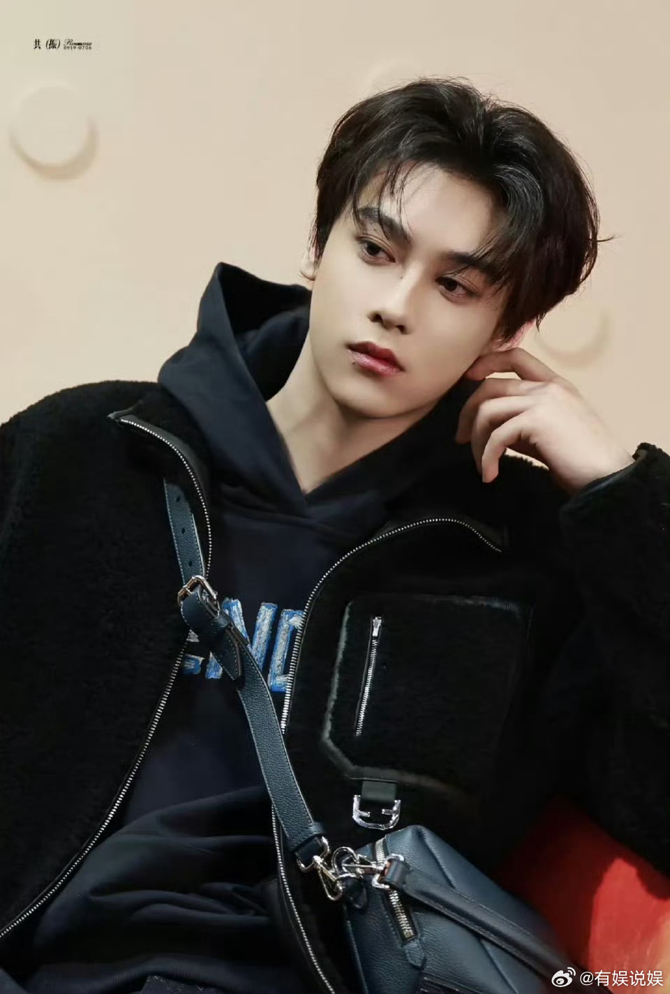 田栩宁点头回应粉丝原来是真的，叫老公会被点头回应（记笔记，他真的会单独回应！ 