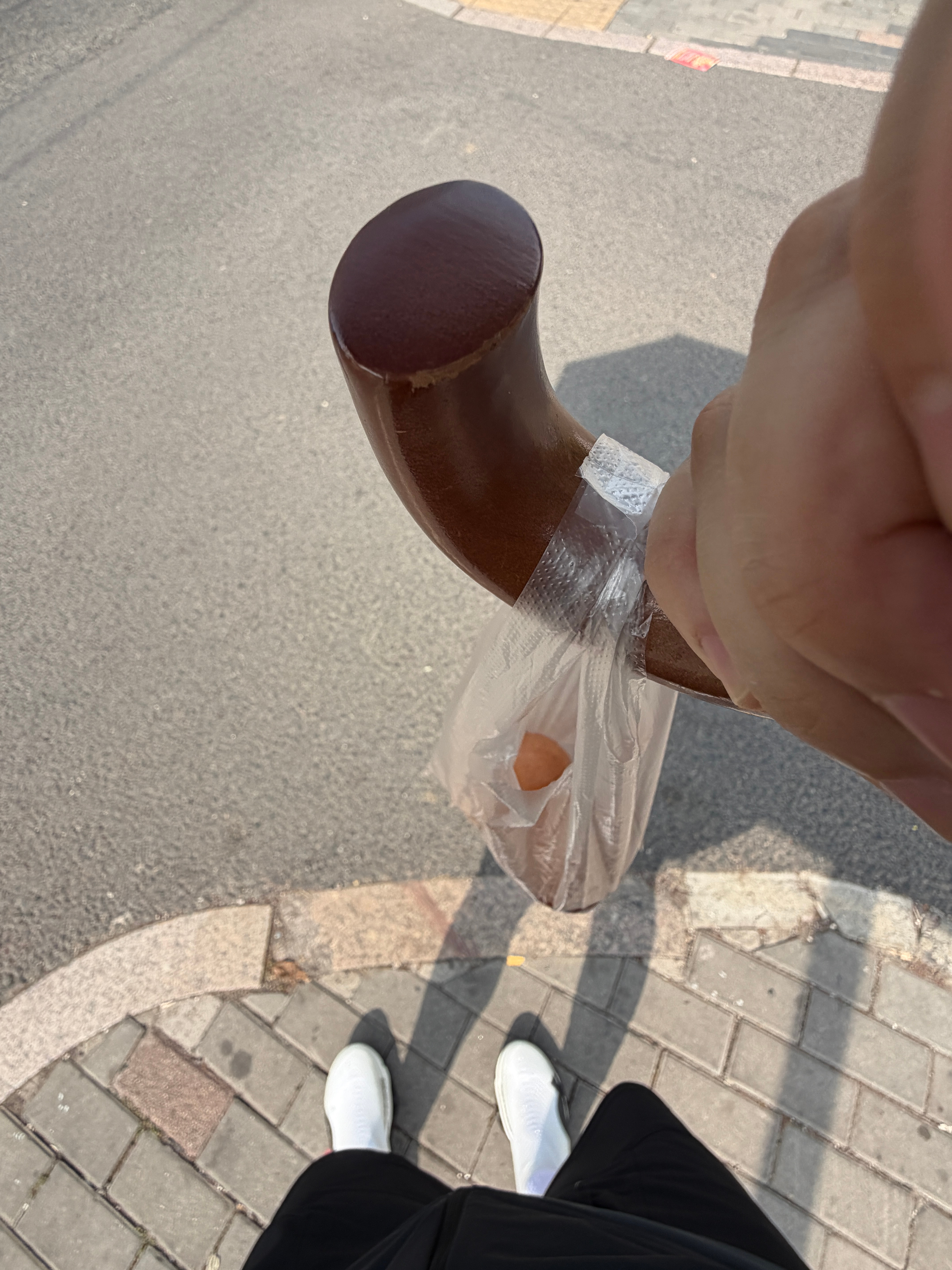 这似乎有点秋老虎的意思。 ​​​