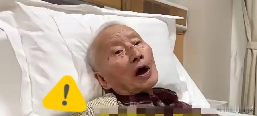 92岁退休法官独居养老院，独子定居英国40年，通透人生引人深思
 
见过无数人间