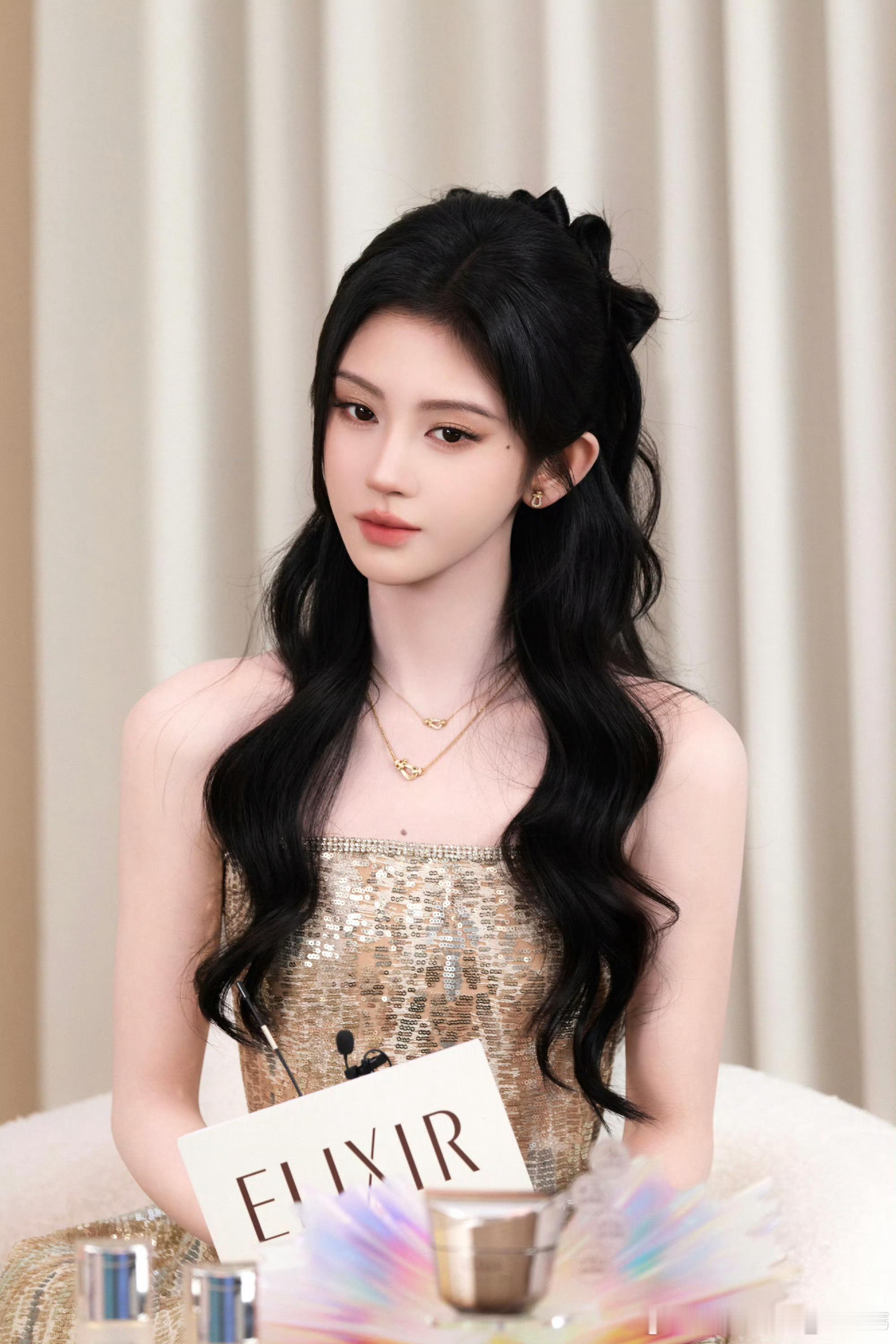 公主👸🏻鞠婧祎怡丽丝尔直播 ​​​