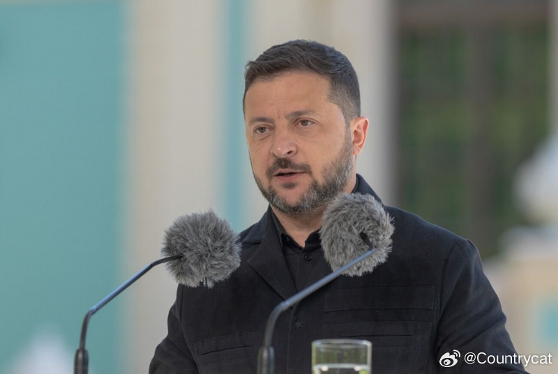 极度危险！泽连斯基警告：俄领空将充斥乌克兰无人机，不再适合民航海外新鲜事俄乌战争