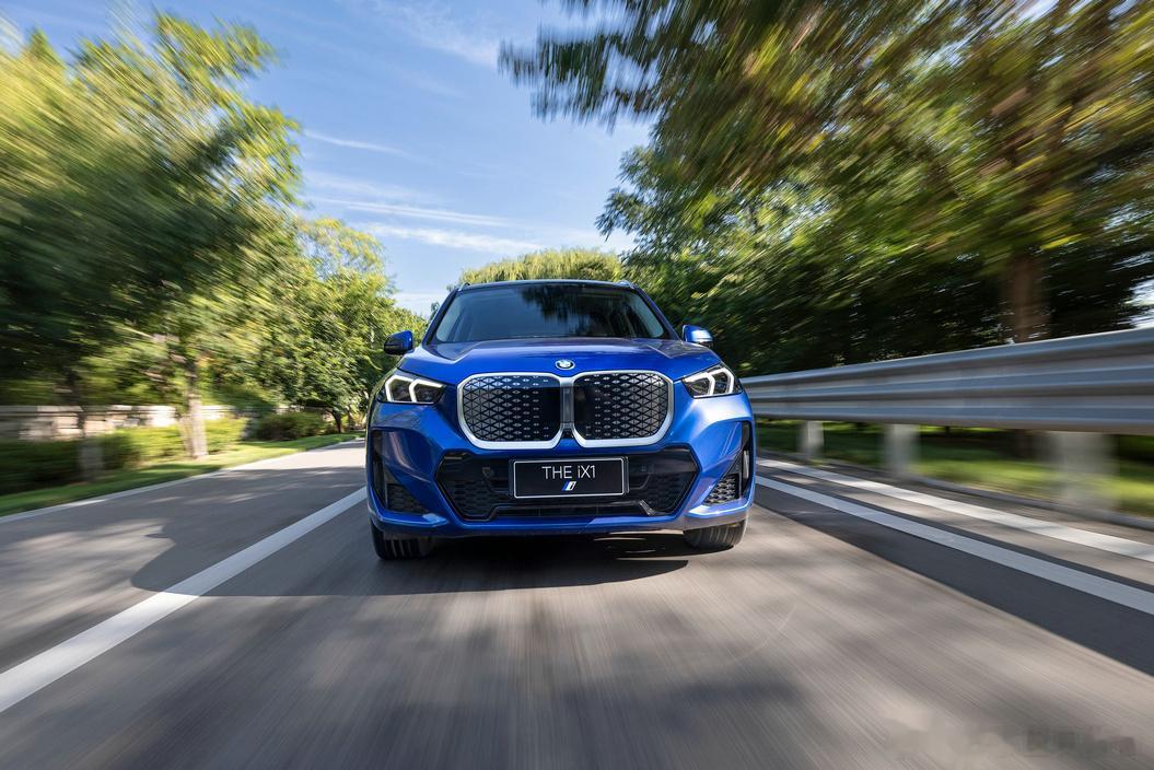 宝马前三季度的销量也有了，1-9月在中国交付超过60.2万辆BMW和MINI汽车