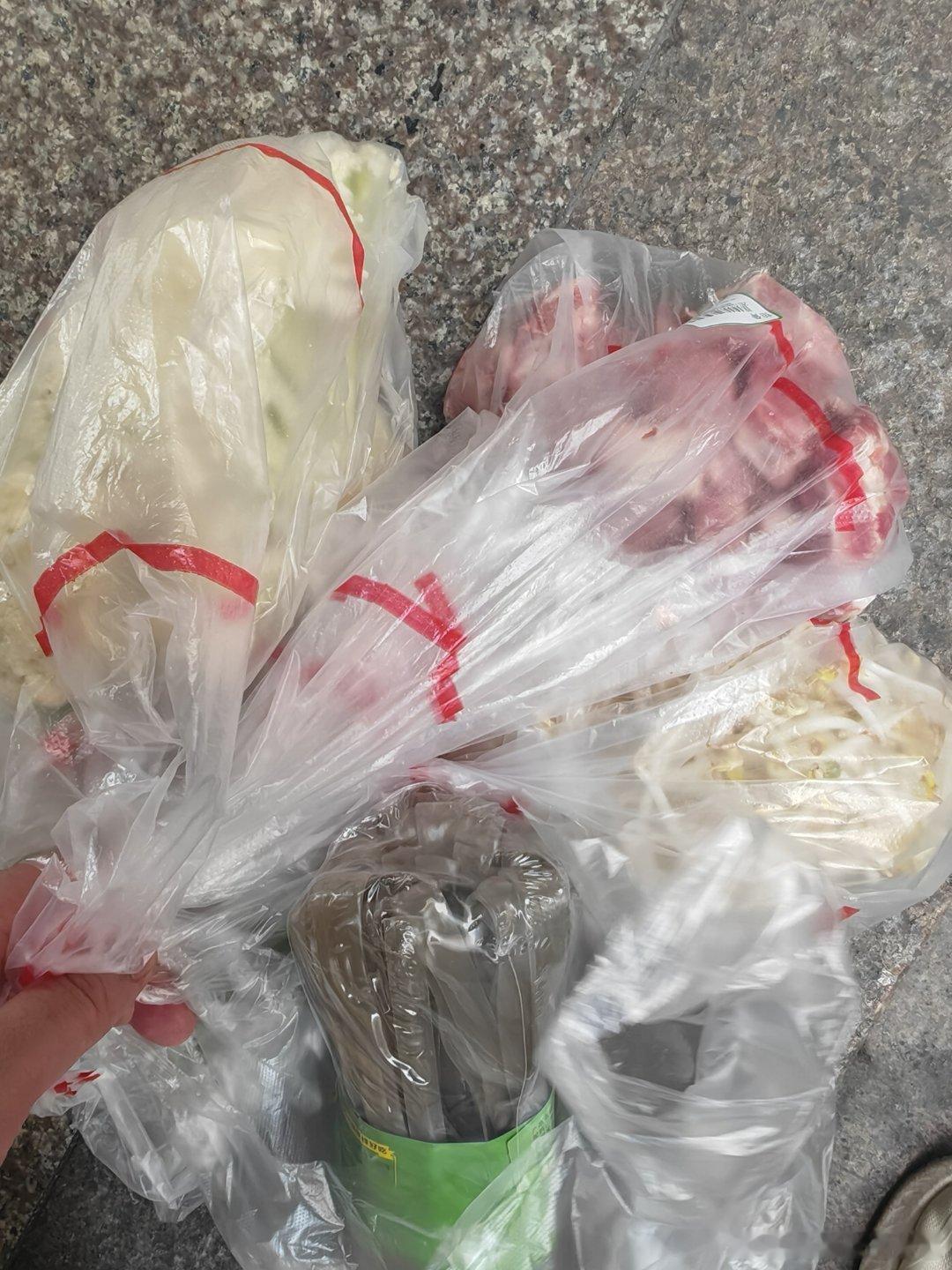 买点菜，我就喜欢进村买，你们呢？ 