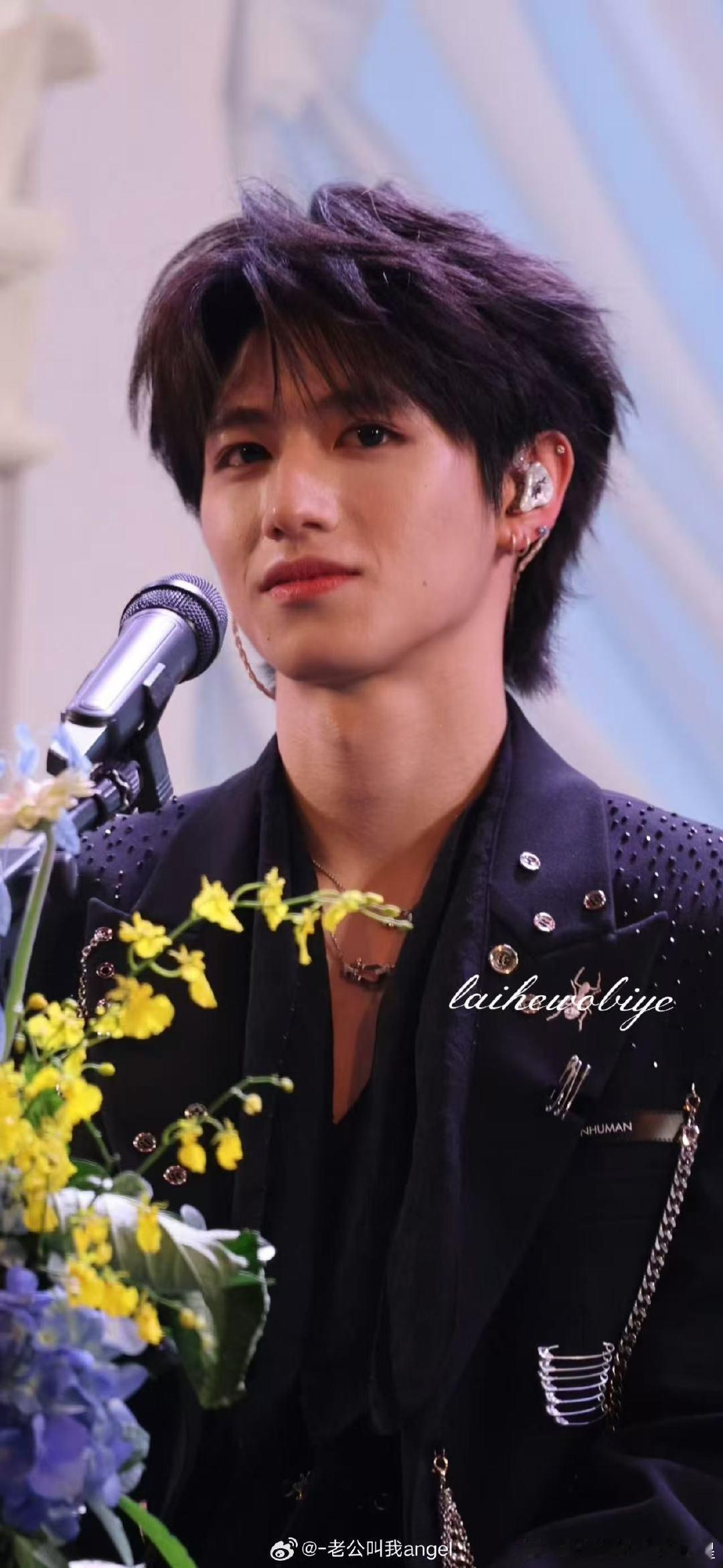 朱志鑫生日会生图朱志鑫11.29当天的朱志鑫线下生日会生图来啦～大家看看怎么样？