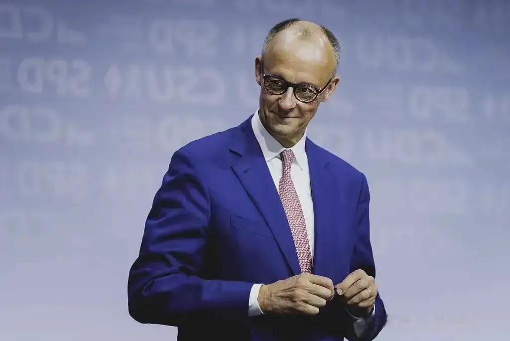 德国总理默茨直言对以色列政府过去几周在加沙地带的操作不满意。他觉得得找出个最终解