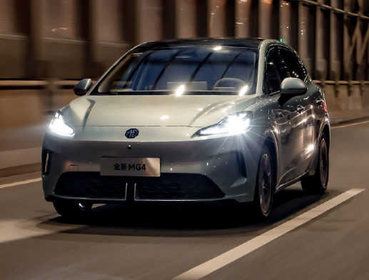 MG4偷换宁德时代电池​近日MG4 530智趣版交付，被发现换用宁德时代电池。M