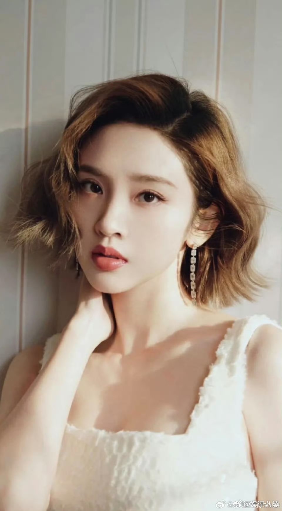 张若昀去哪了这波全网寻人好欢乐🤣 艺昕姐姐乘风初登场都没见你陪考~坐等你后续暗