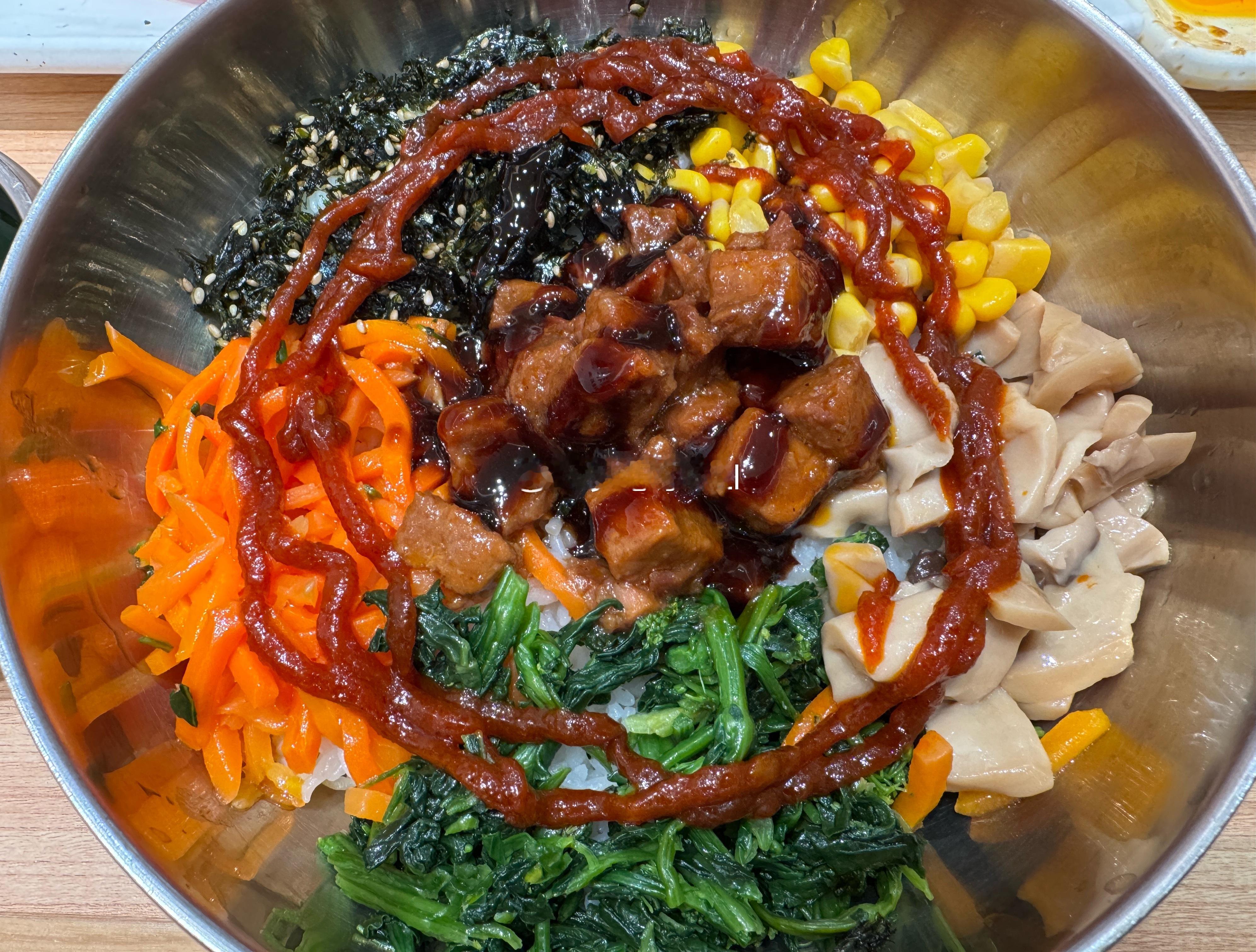 儿子推荐的米村拌饭好好吃啊，喜欢[馋嘴]梦想家ALI ​​​
